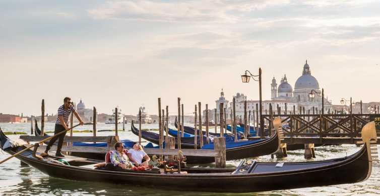 Venetsia: Jaettu gondoliajelu Grand Canalilla