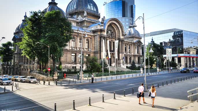 bucharest 2hour city highlights bike tour