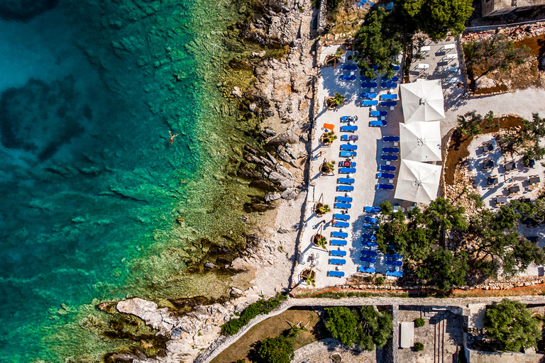 Split : Visite d&#039;une demi-journée du Lagon bleu, d&#039;une épave et de Trogir en bateauSplit : demi-journée de croisière au lagon bleu, visite de l&#039;épave et de Trogir