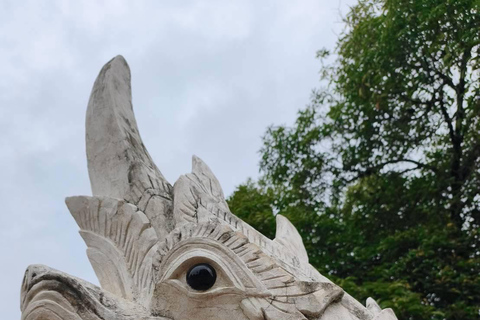 Chiang Mai: Old City Walking Tour with Temples & History Small Group Without Entry Fees