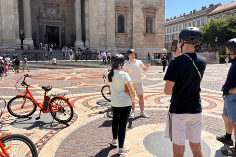 Budapeste: passeio histórico de bicicleta de 2,5 horas com guia localTour guiado numa bicicleta elétrica