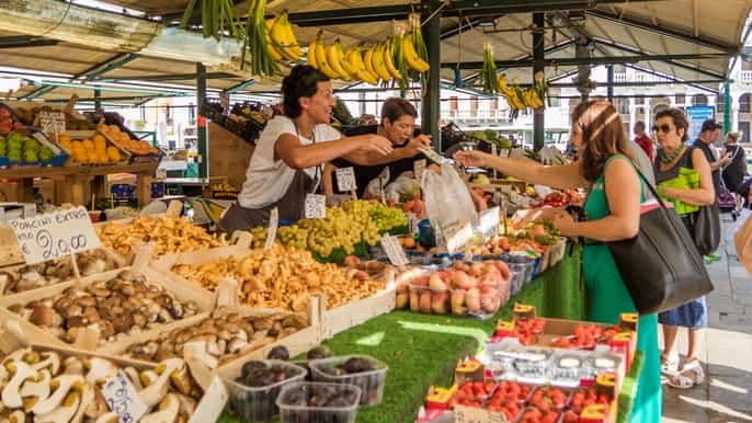 venedig mittagstour essen und wein am rialtomarkt
