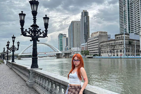 Manila Twilight in Intramuros: Love &amp; War Night Walk Tour