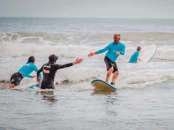 Noosa Heads: 2-timmars surflektion med lokal instruktör