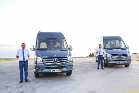 Santorini: 1-Way Transfer to/from Port or Airport