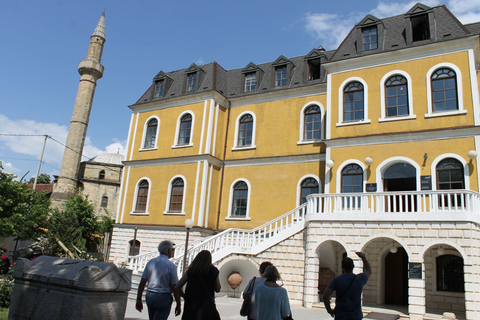 De Skopje: Pristina e Prizren - passeio turístico particularExcursão Particular por Pristina e Prizren saindo de Escópia