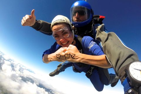 Auckland: saut en parachute tandem de 9000, 13000, 16000 ou 20000 pieds
