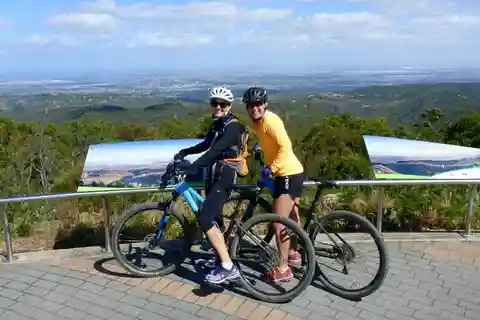 Excursión en bici por el Monte Lofty y visita al Parque Natural de Cleland