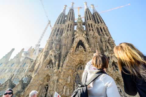 Sagrada Familia Fast-Track Access Guided Tour