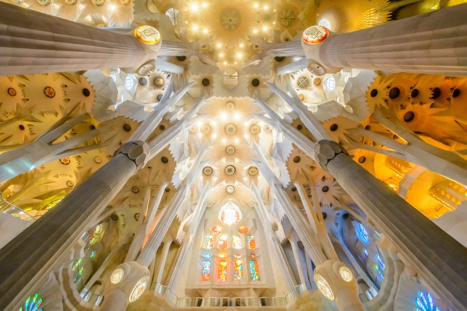 Barcelona: Sagrada Familia Tour & Optional Tower Visit | GetYourGuide