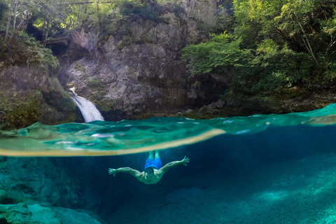 Von Tirana/Durres: Erkundung von Theth, Wasserfall und Blue Eye