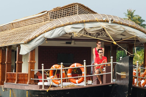 Op dezelfde dag binnenwatercruise van Alleppey vanuit CochinDezelfde Dag Backwater Cruise Van Alleppey Van Cochin