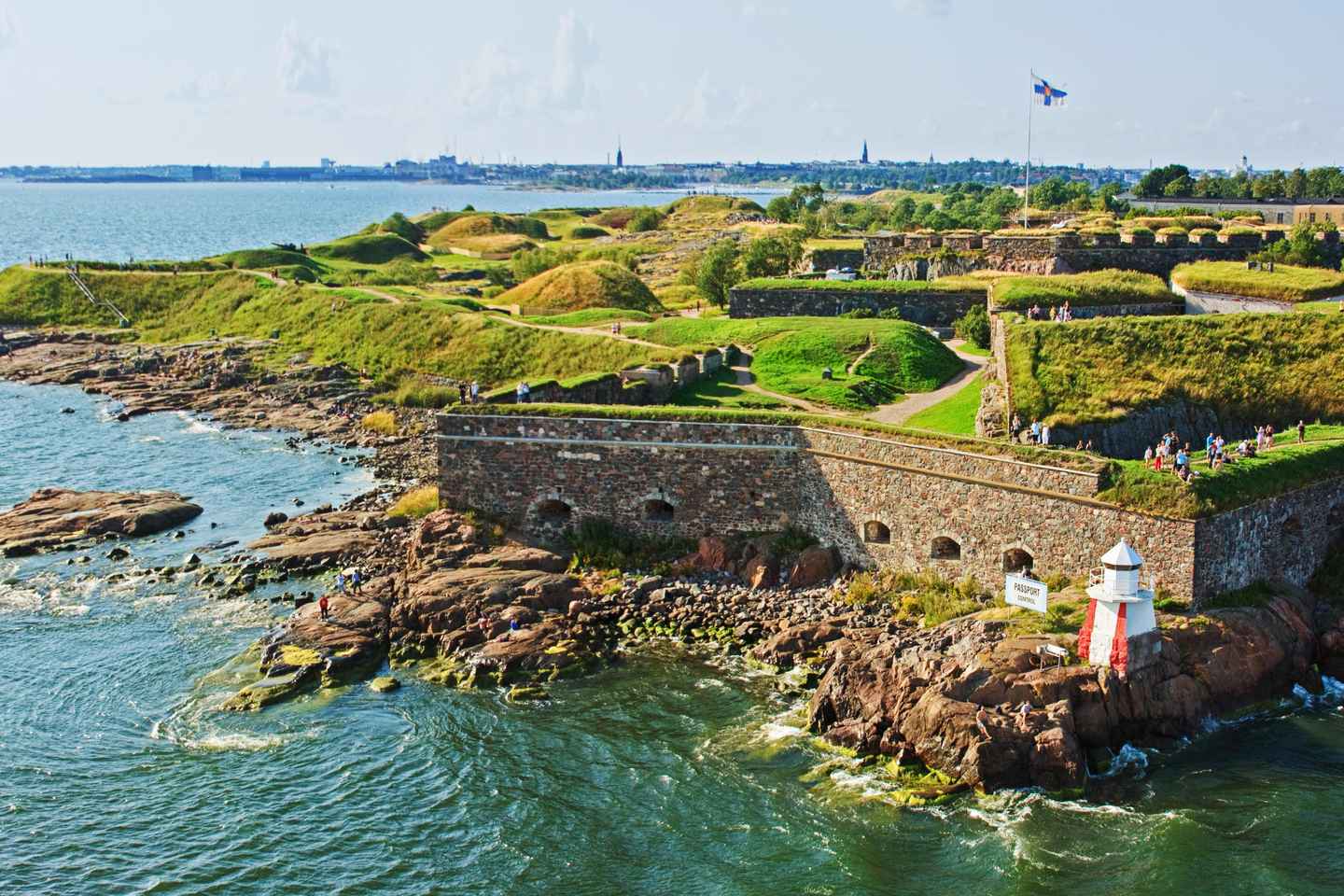 Helsinki and Suomenlinna Sightseeing Tour - Helsinki and Suomenlinna Tour (group travellers)