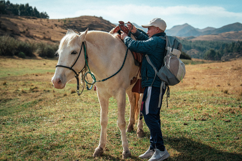 Cusco: Horseback Riding and Pachamama Ceremony Tour
