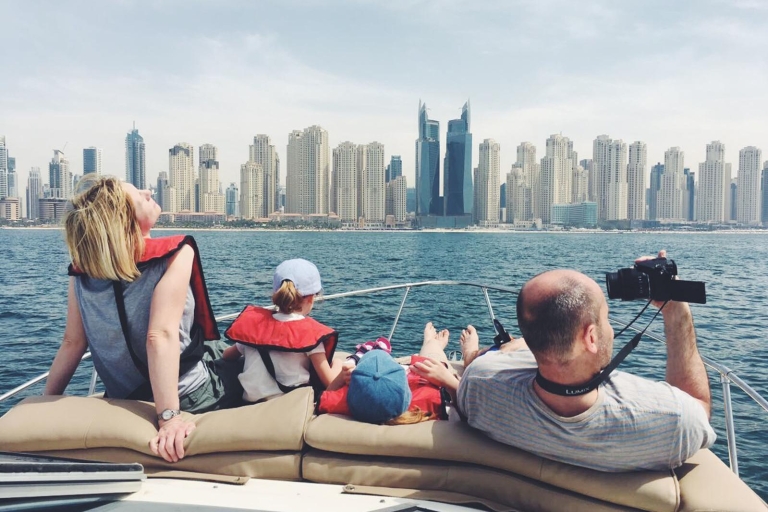 Dubai: Bootstour, Schwimmen, Sonnenbaden und Sightseeing2-stündige private Luxus-Bootstour