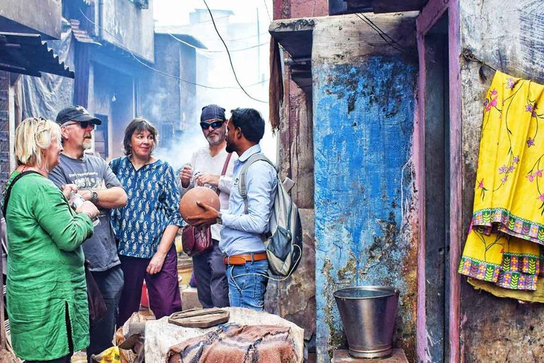 Mumbai: tour della baraccopoli di Dharavi con escursione a terra in visita a una casa