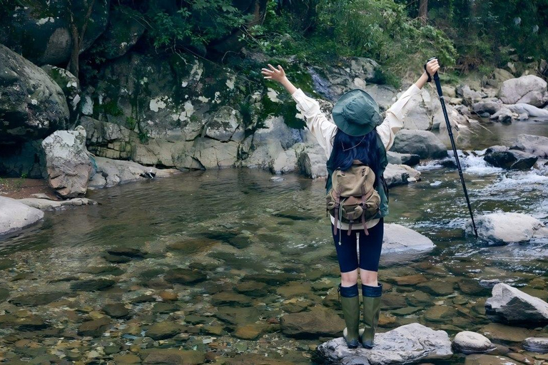 From Guilin: Yangshuo Rock-climbing & River-tracing Tour