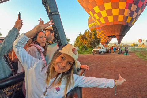 Ciudad de México: Vuelo y Excursión en Globo por Teotihuacán