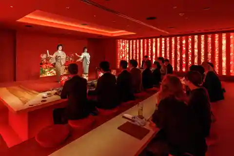 Tokyo: Geisha Show Experience with Zashiki Japanese cuisine