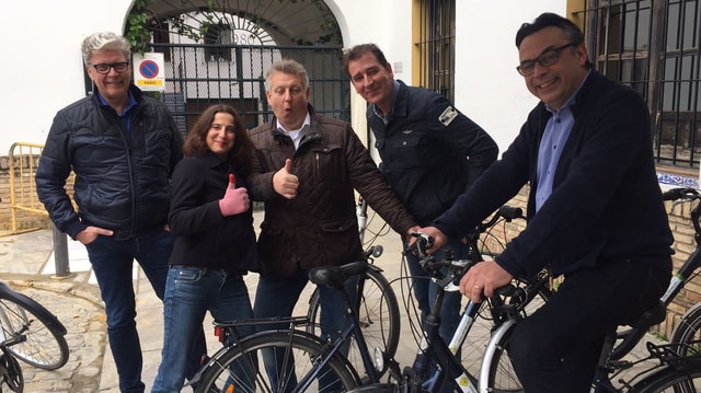 Seville: 2.5-Hour Private City Tour by Bike