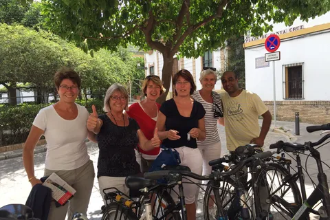 Sevilla: 2,5 uur privérondleiding door de stad per fiets