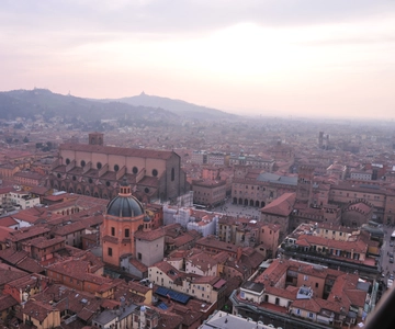 Bologna: Private Tour with a Local Guide