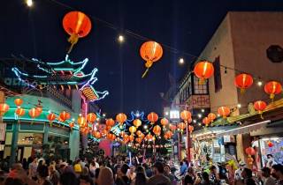 Los Angeles: Chinatown Self-Guided Audio Tour (ENG)