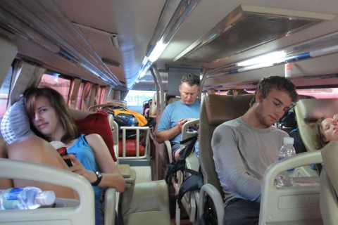 Bilet na autobus sypialny lub siedzący z Hue do Hoi An