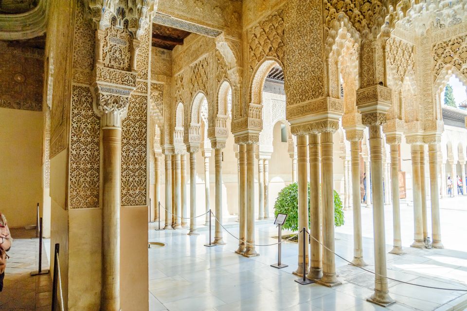 Depuis Séville : Palais de l'Alhambra avec option de visite de l'Albaycin