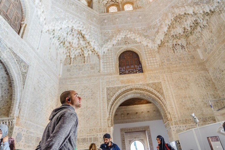 Z Sewilli: Pałac Alhambra i wycieczka po AlbaycinZ Sewilli: wspólna wycieczka grupowa do pałacu Alhambra