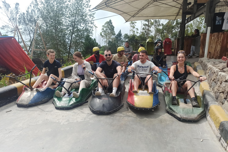 Vulcano, sorgenti calde, bagni di fango e tour del tè: tutto inclusoGiro aperto