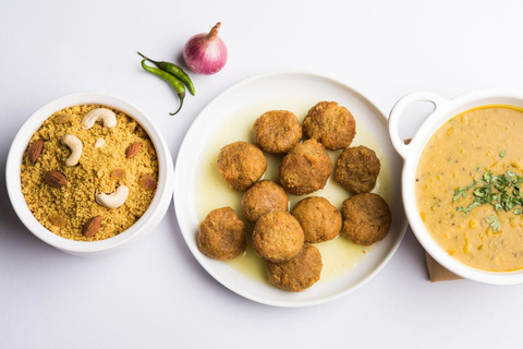 Jaipur: 2-Hour Vegetarian Food Tour with a Local Guide