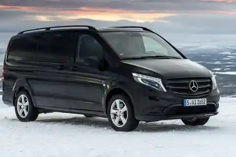 Athènes : Transferts privés en minibus de luxe