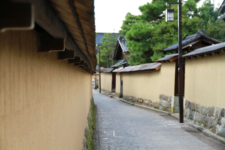 Kanazawa : Visite guidée privée d'une journée entière