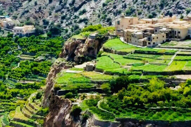 Muscat: 3-Day Oman Highlights Tour – Beach, Desert, Mountain