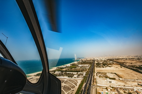 Dubai: Sightseeing-Helikopterflug ab The Palm17-minütiger Gruppenflug