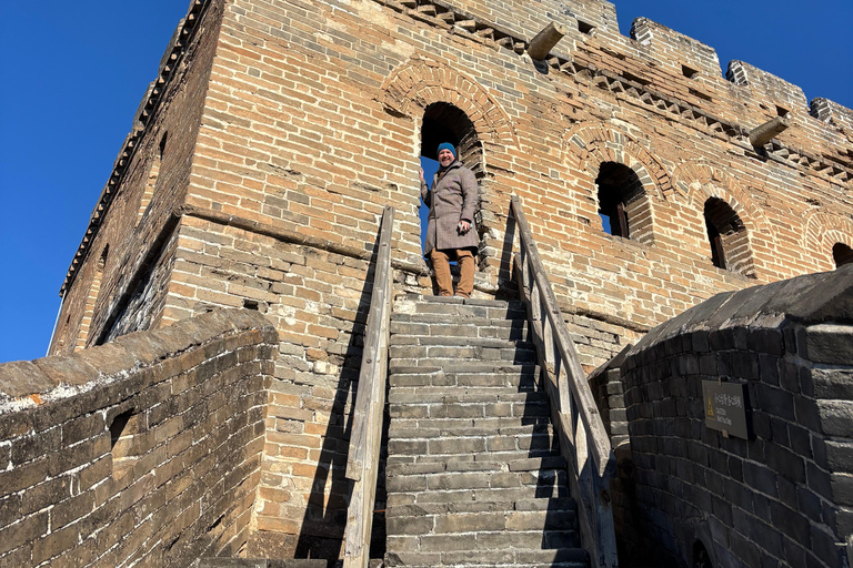 Beijing: Jinshanling Great Wall Private Tour with Lunch Bus to Jinshanling Great wall Hiking tour from Beijing