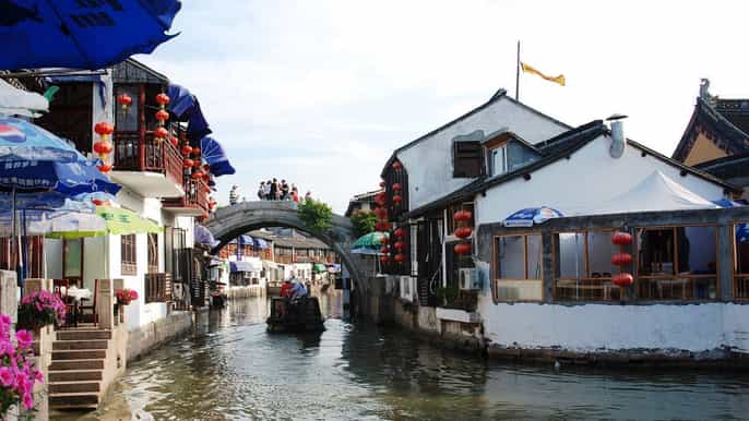 shanghai zhujiajiao ancient town huangpu river cruise