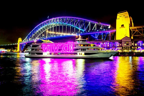 Crucero Vivid Sydney de 1,5 horas por las luces del puerto