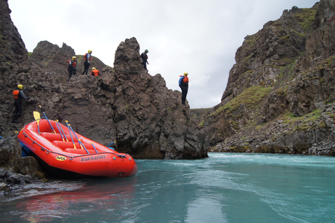 Rafting Extremo no East Glacial River