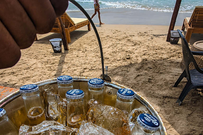 Playa Linda: Nakawa Beach Club with boat, lunch, sunbed, and cocktail Plan with Lunch and Welcome Cocktail