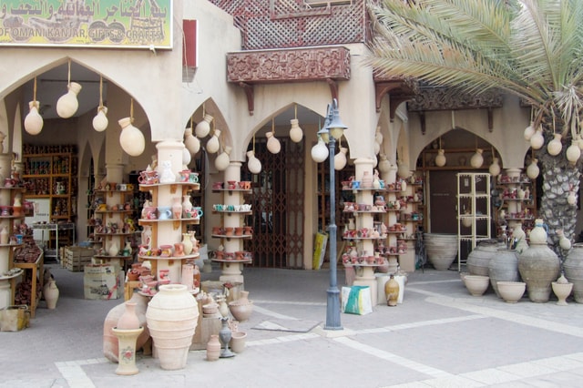 Vanuit Muscat: Djabal Sjams en schatten van het binnenland