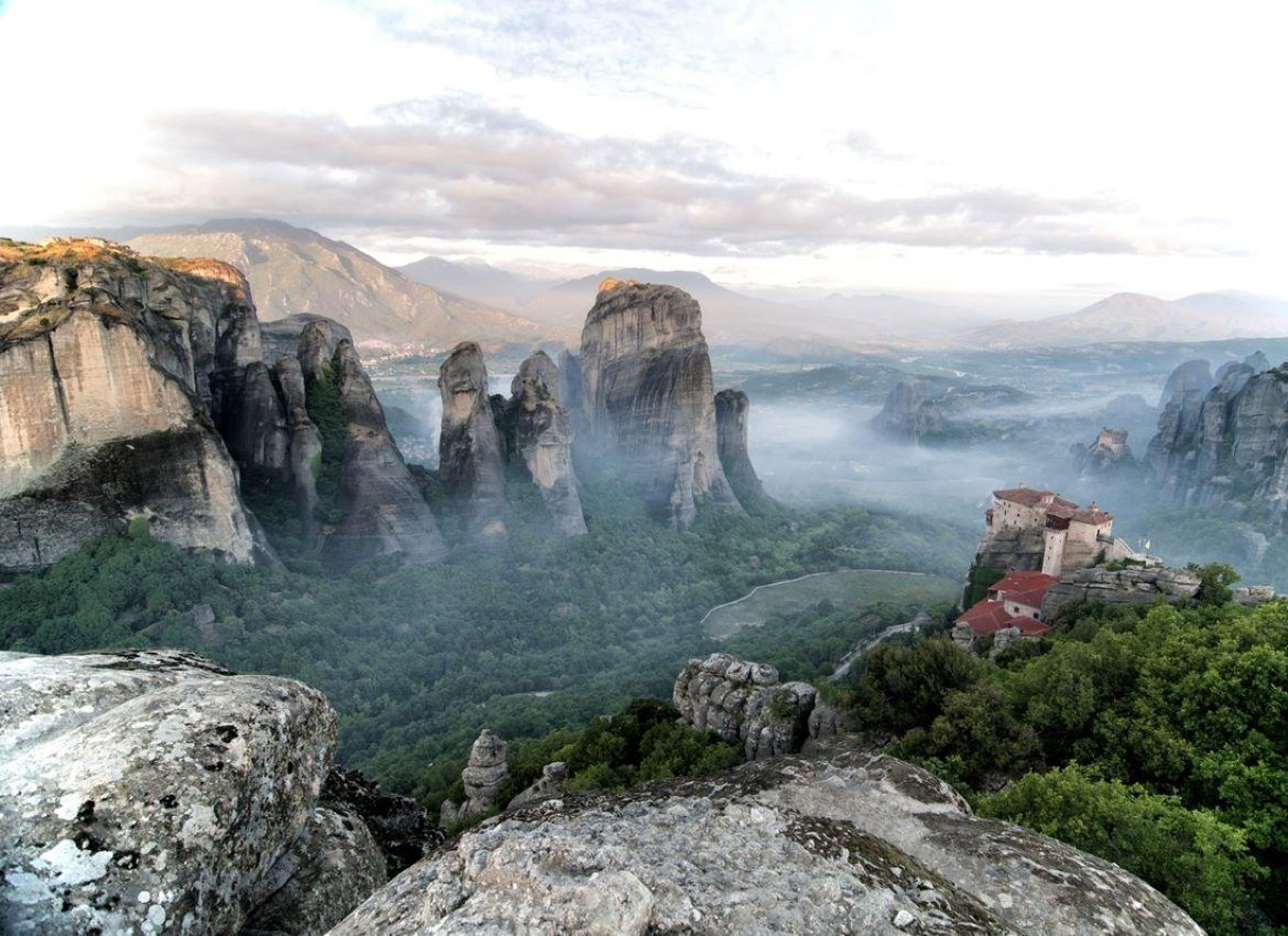 Athen: Dagsudflugt til Meteora-klostrene med huler og frokost