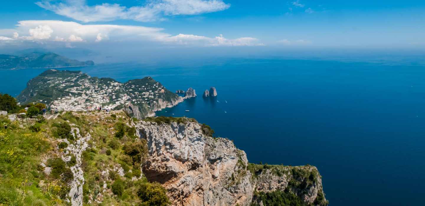 Ab Rom: Tagesausflug nach Capri, Blaue Grotte & Mittagessen