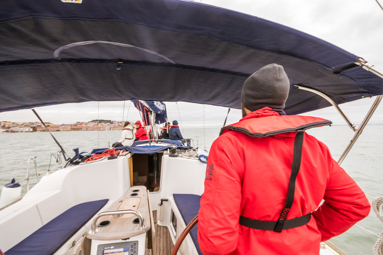 Lisbon 2-Hour Tagus River Sailing Cruise