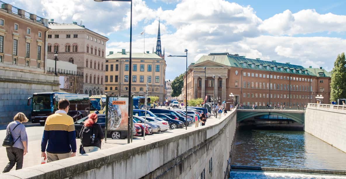 Stockholm: Red Sightseeing Hop-On Hop-Off Bus & Boat