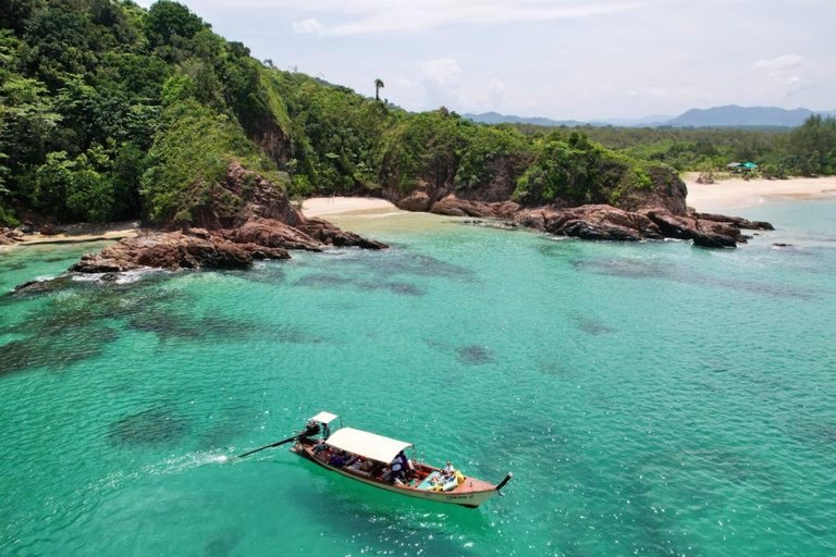 Khao Lak: Na Yak Island Canoeing and Snorkeling Tour