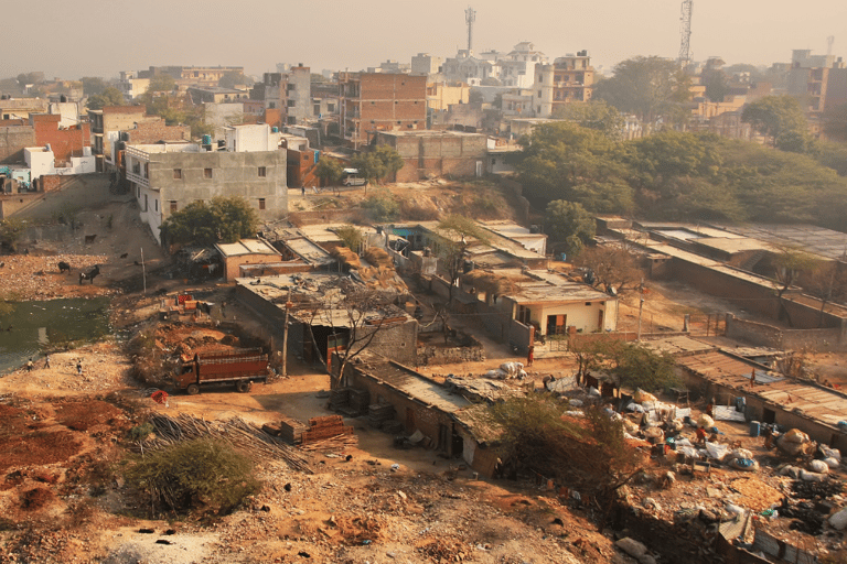 Rundtur i slummen i Old Delhi