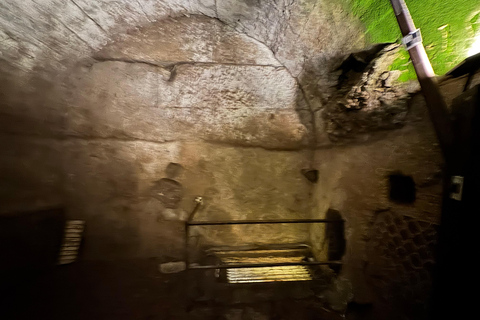 Rome's Hidden Underground Excavations & Colosseum Tour