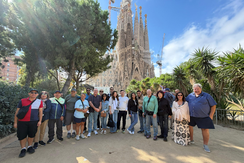 Barcelona in 1 Day: Sagrada Familia & Park Guell with Pickup Barcelona in 1 Day: Tour in Spanish
